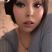 Lara_toy