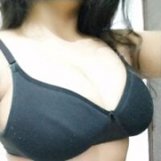 Hott_Ruhi