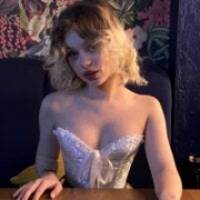 Leila_flo