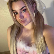 Chloe_Moy