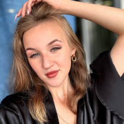 Niktoria_Shy