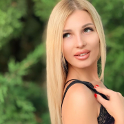 AriellaBlonde