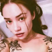 Ada_Vong