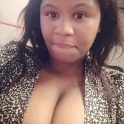 Queenboobs60