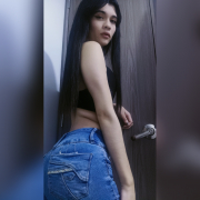 ambar_adaams-