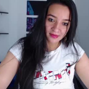 mia_ash