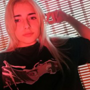 Threeshawht1