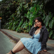 curvy_rousi