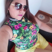 Bella_Saenz