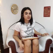 hayley_jonas