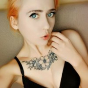 tori_grocee