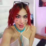 Kinky-sara