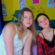 AnnAndChloe