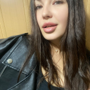 Lilly_Holy