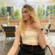 amy_adamss_