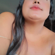 Emily_hot19