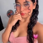 mia_coluccy_kiss