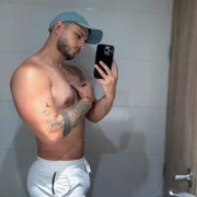 Horny_guys25