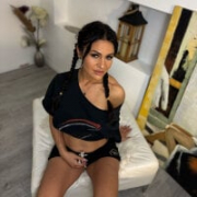 Vicky_Avy