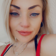 LeslieLuvfeet