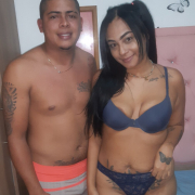 Mia_and_cris