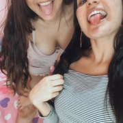 TwoBrokeGirls