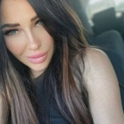 Anora_