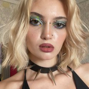 DemonsKiss