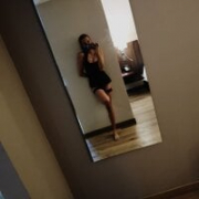 Bella_Gomez_