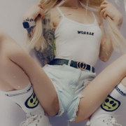 BiteMyLips28