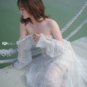 Laura_Dan09