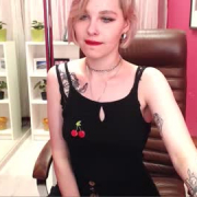 larablondie