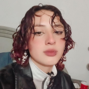 Scarleth_shy