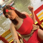 hollysins2