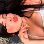 Dannya_Rhones