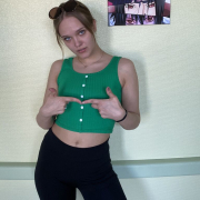 NicoleEllisoni