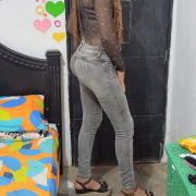Emily_Perkins_