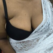Curvy_Nikita