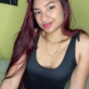 girlLantinHot