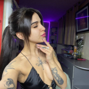 Laraagirll