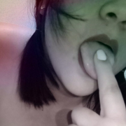 momserrat-hot