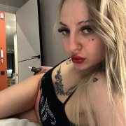 hello_im_Mia