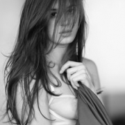 EHOT--GIRL