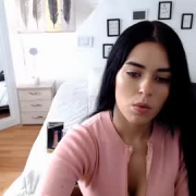 arianamiller__