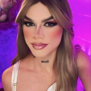 Emmaqueensexy